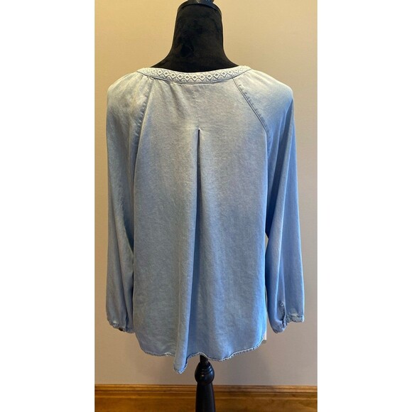 Christopher & Banks Top Chambray Type Blouse Size Large Petite Blue Soft Flowy - Picture 6 of 10